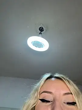 nibirunairobi69 (F young) - Total Naked