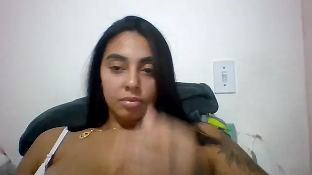 Nandinha777 webcam
