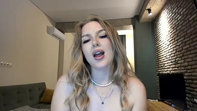 fifteenpoem webcam