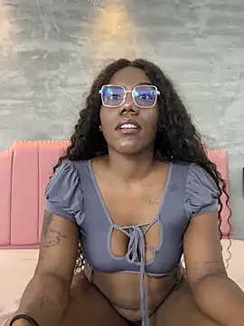 Alaia_Colins webcam