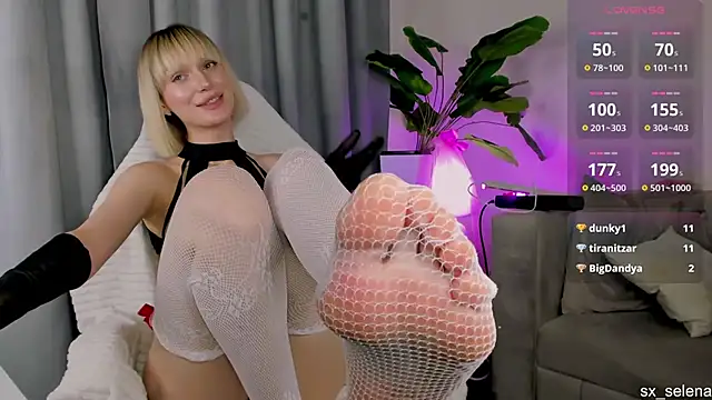Ice_Strawberry webcam