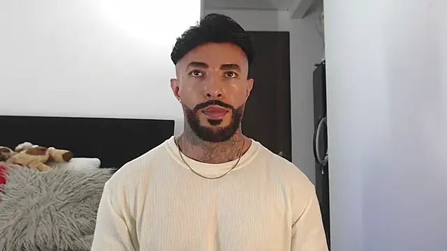 andrea_de_lucaa webcam