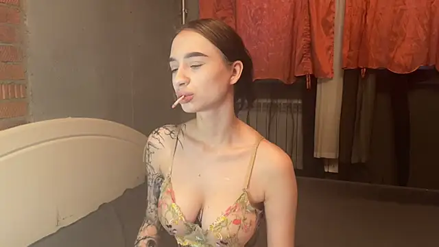 imChatty_Alice webcam