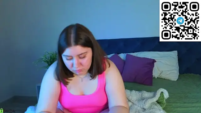 Maya_Raay webcam