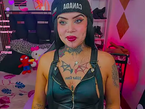 lauriink1 - LauriInk1's free webcam - UK Sex Cams