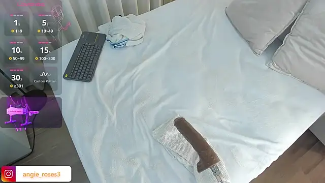 angiee_roses webcam