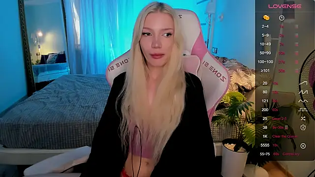 AnyaTaylor_ webcam