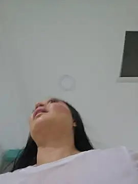 Pretty_Julieta webcam