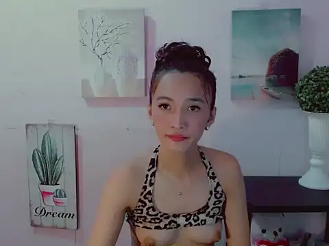Urblossom_princessxxx webcam