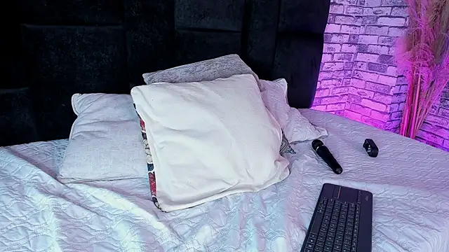 Chloesantana_ webcam