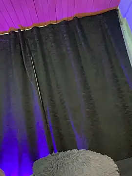 evah_lee_ - EVAH_LEE_'s free webcam - UK Sex Cams