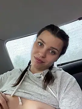 Hottest_Mia