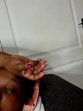 SWEETDOLLY29XX webcam