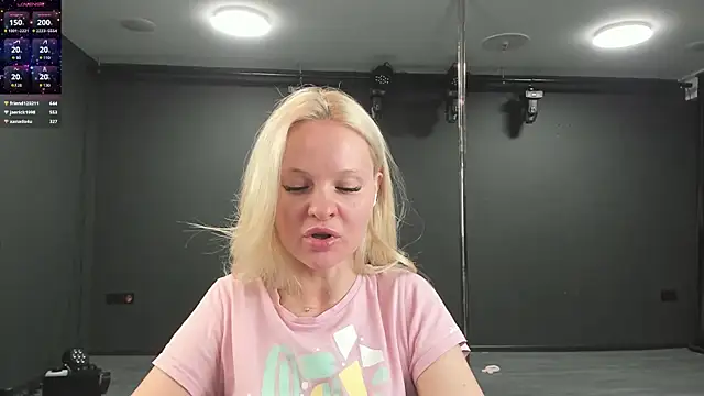Masha_2002 webcam