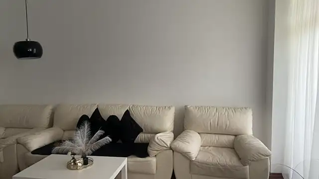 RoxelleSilvara69 webcam