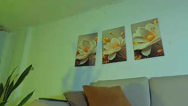 Viioletcollins webcam