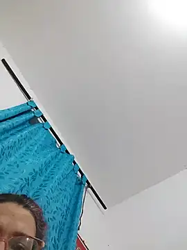karlythoth@xh webcam