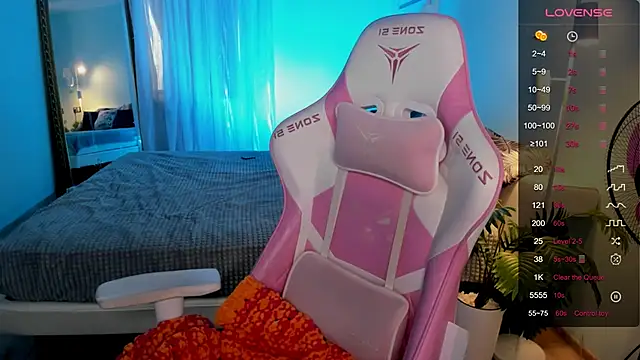 AnyaTaylor_ webcam