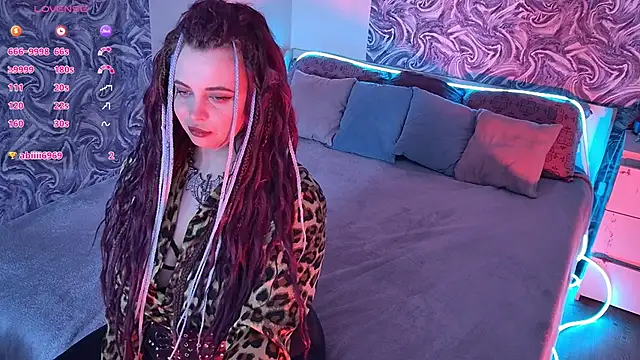 Miss_Maya_Mils webcam