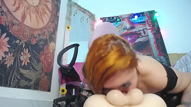 coralinee101_ webcam