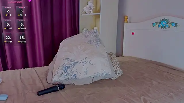 MicaelaCubr webcam