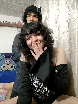 Nyx_and_Arian webcam
