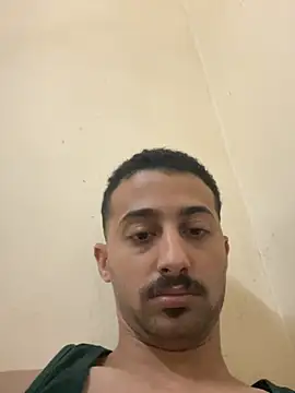 Hehjehjeqll Live Webcam on Stripchat
