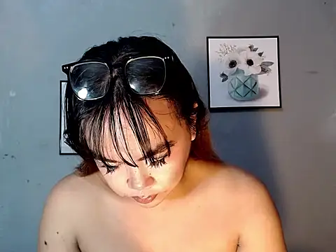 Asianblk_barbiedoll webcam