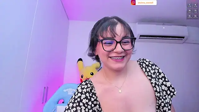cinna_monroll webcam