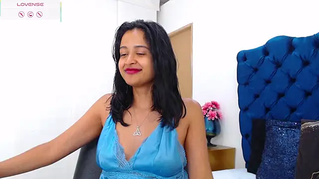Lili666_ webcam