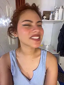 Eva_Feller69