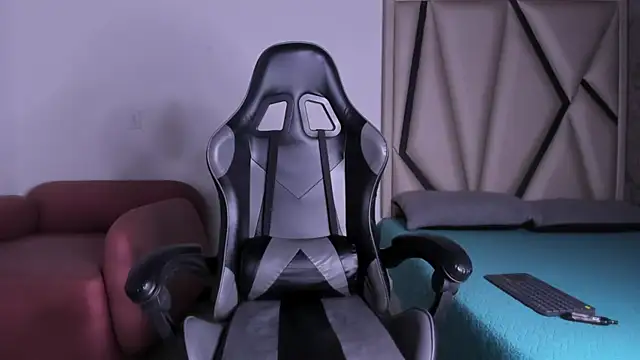 Bennet-Grayy webcam