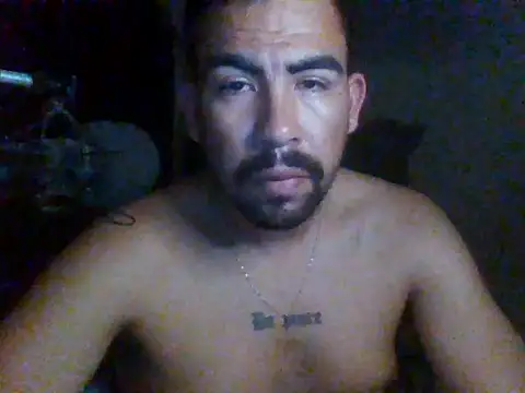 LarryVelazco1 webcam