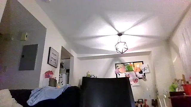 thedevinemama webcam