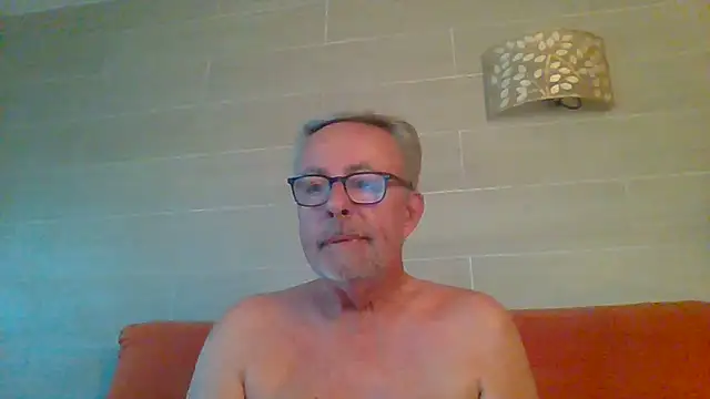tuggy59 (M grandpa) - cum with me masurbador