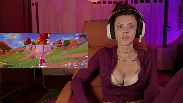 GennaJames webcam