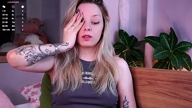 LeeryWonder webcam