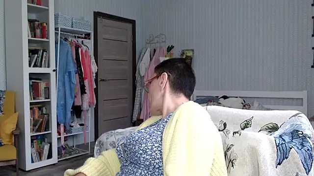 BloomingAllure webcam