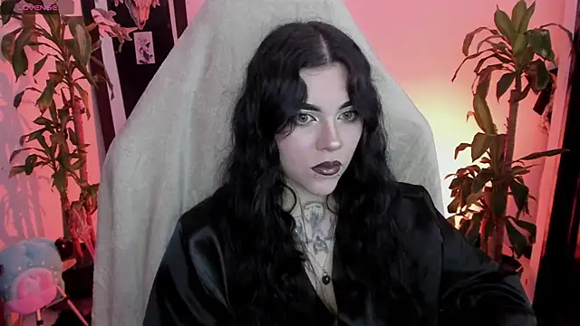 MissCharlottte_18 webcam
