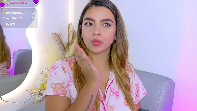 Ambar_Carter webcam
