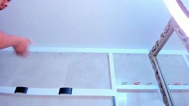 juliana_smithh webcam