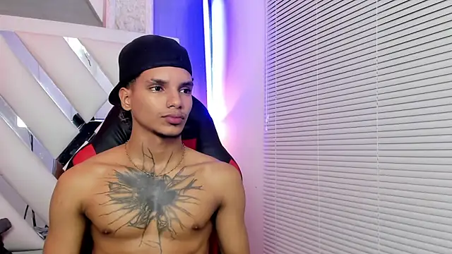 kai_storm77 webcam