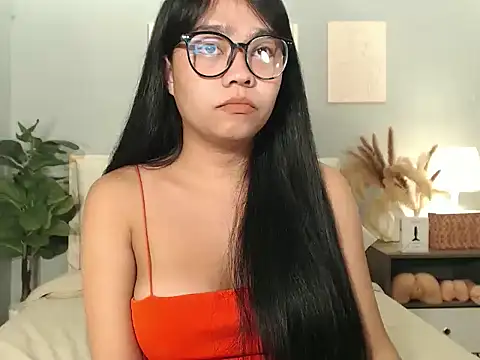 HotAsianGabby69 webcam