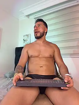 Thiago_Hill live sex cam