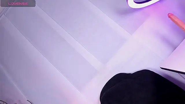 MargaretQualley webcam