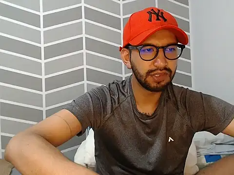 thomass1018 webcam