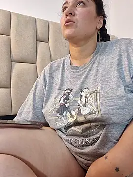 Reina_Mia1 webcam