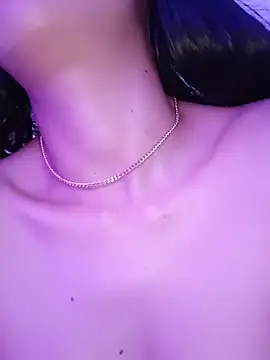 Julie_Bennet webcam