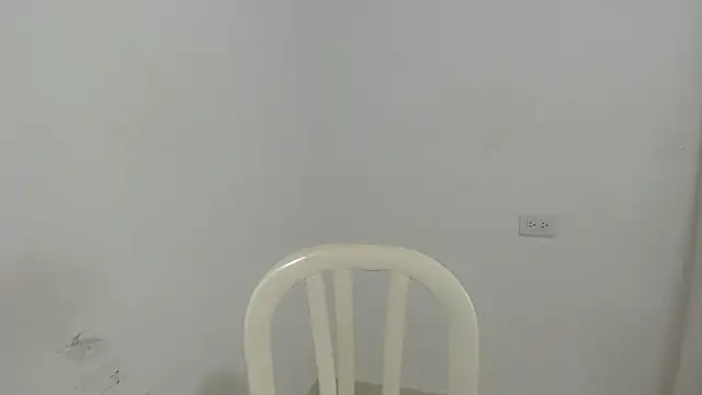 estefania224 live cam