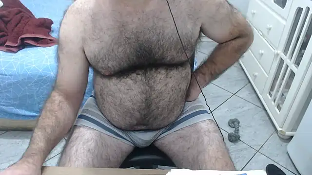 MysterBearMG live cam